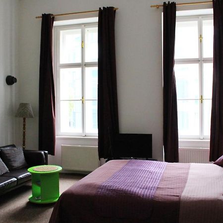 Beautiful Apartments In The City Center Praga Esterno foto
