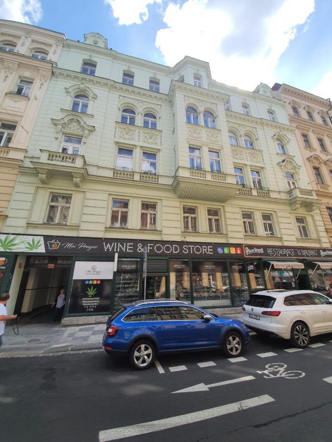 Beautiful Apartments In The City Center Praga Esterno foto