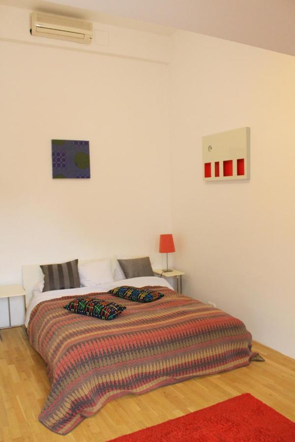 Beautiful Apartments In The City Center Praga Esterno foto