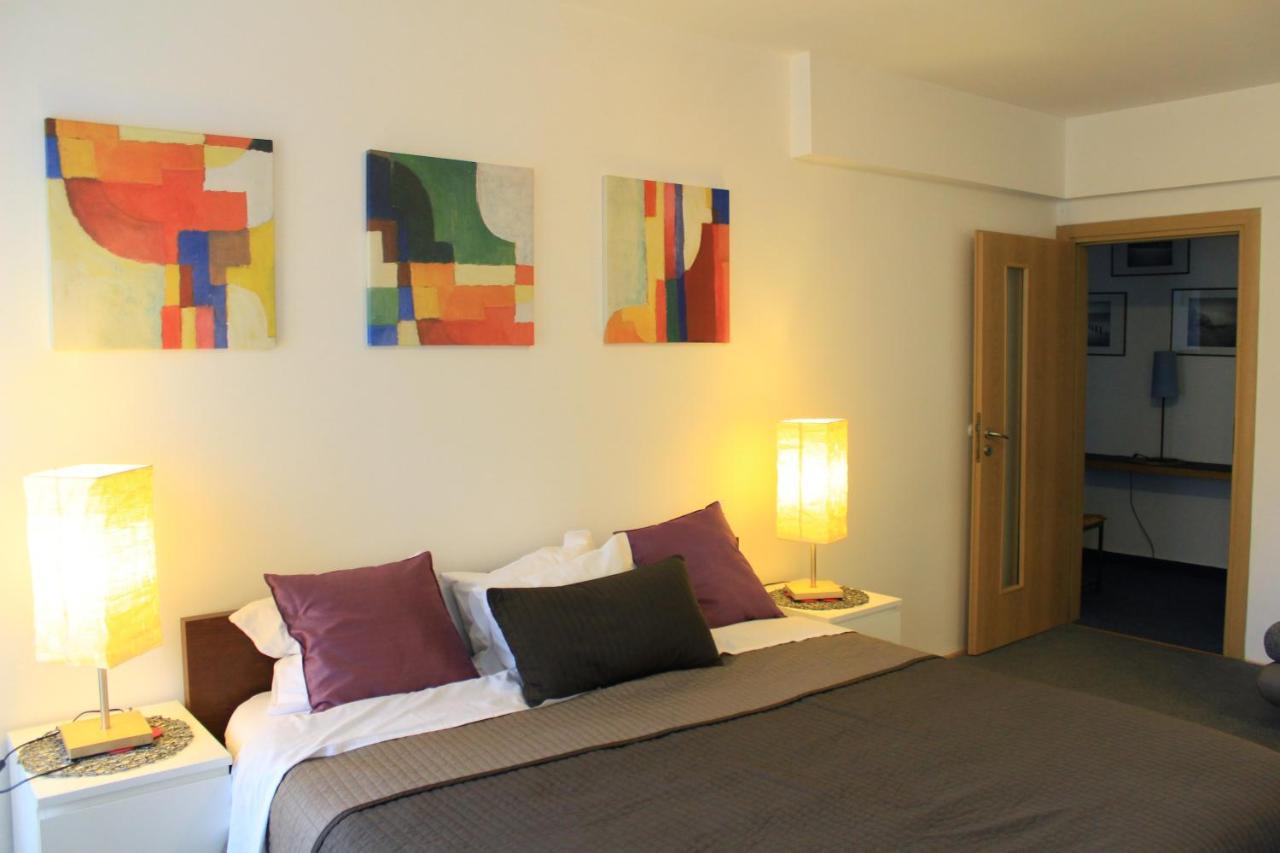 Beautiful Apartments In The City Center Praga Esterno foto